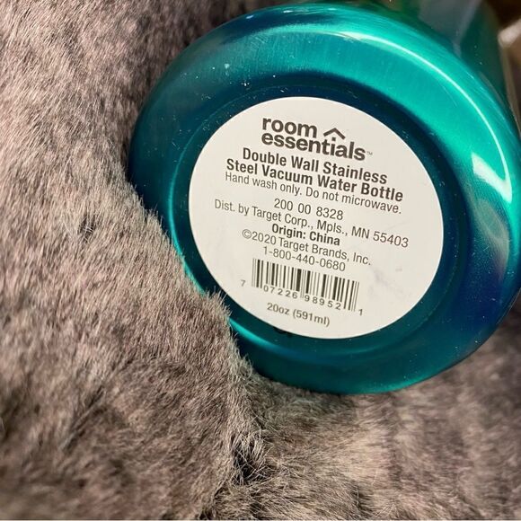 Stainless Steel Water Bottle - Double Walled - Picture 3 of 3